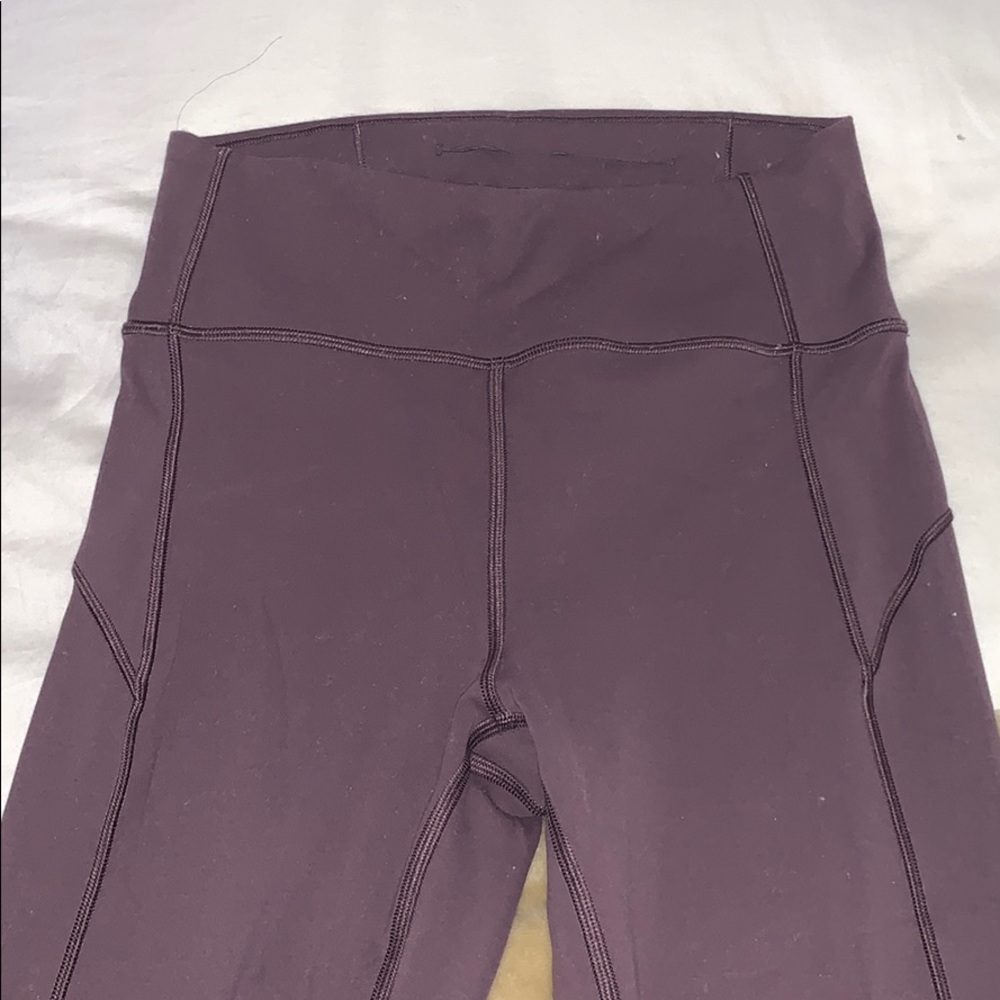 Lulu lemon in movement leggings